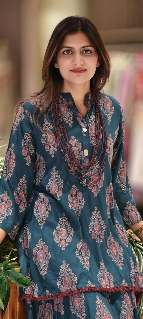 Floral Block Paisley Printed Asymmetrical Layered Attached Cotton Indo-Wear with Fringe Trims and Statement Thread Necklace- 17023