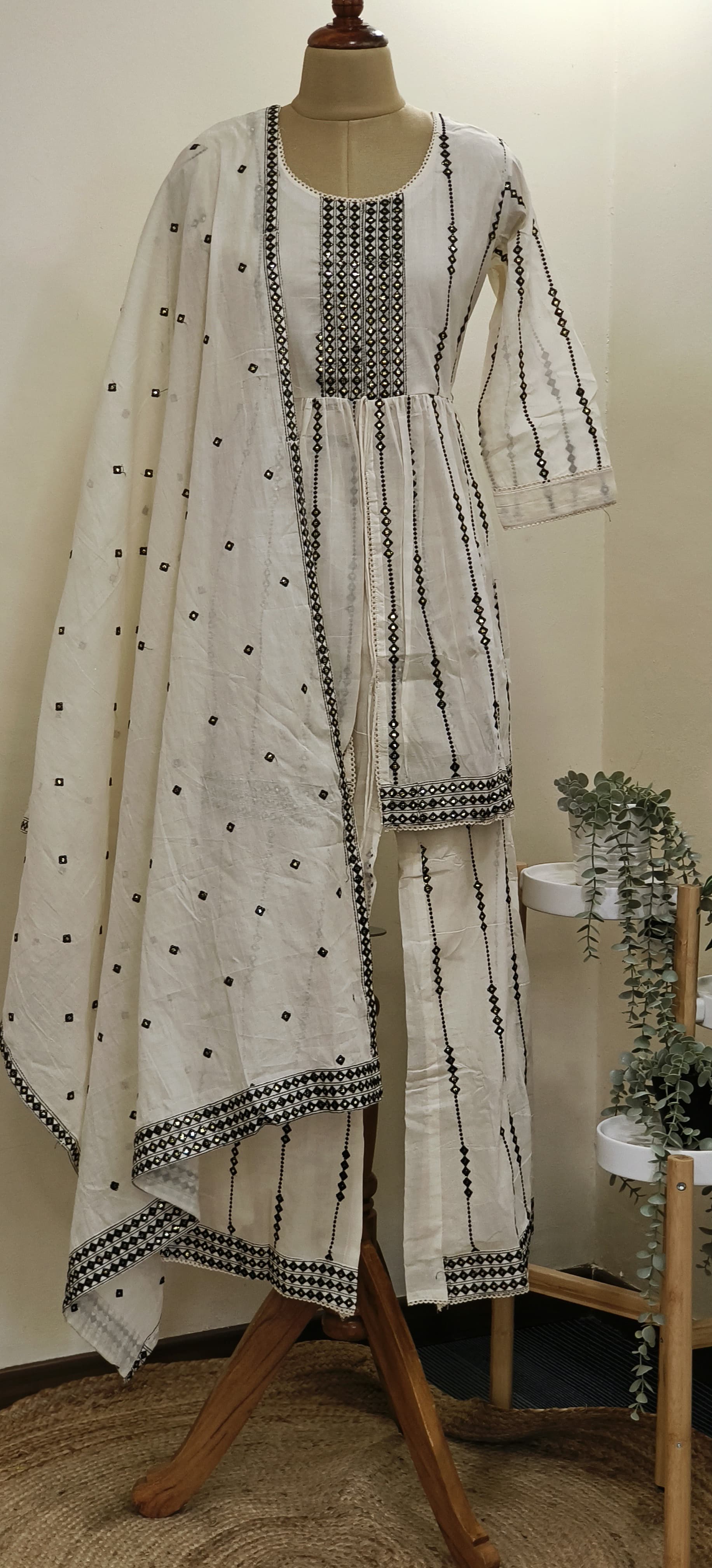 Beautiful White and black thread embroidery Front Slit peplum kurta with pant full suit-05814