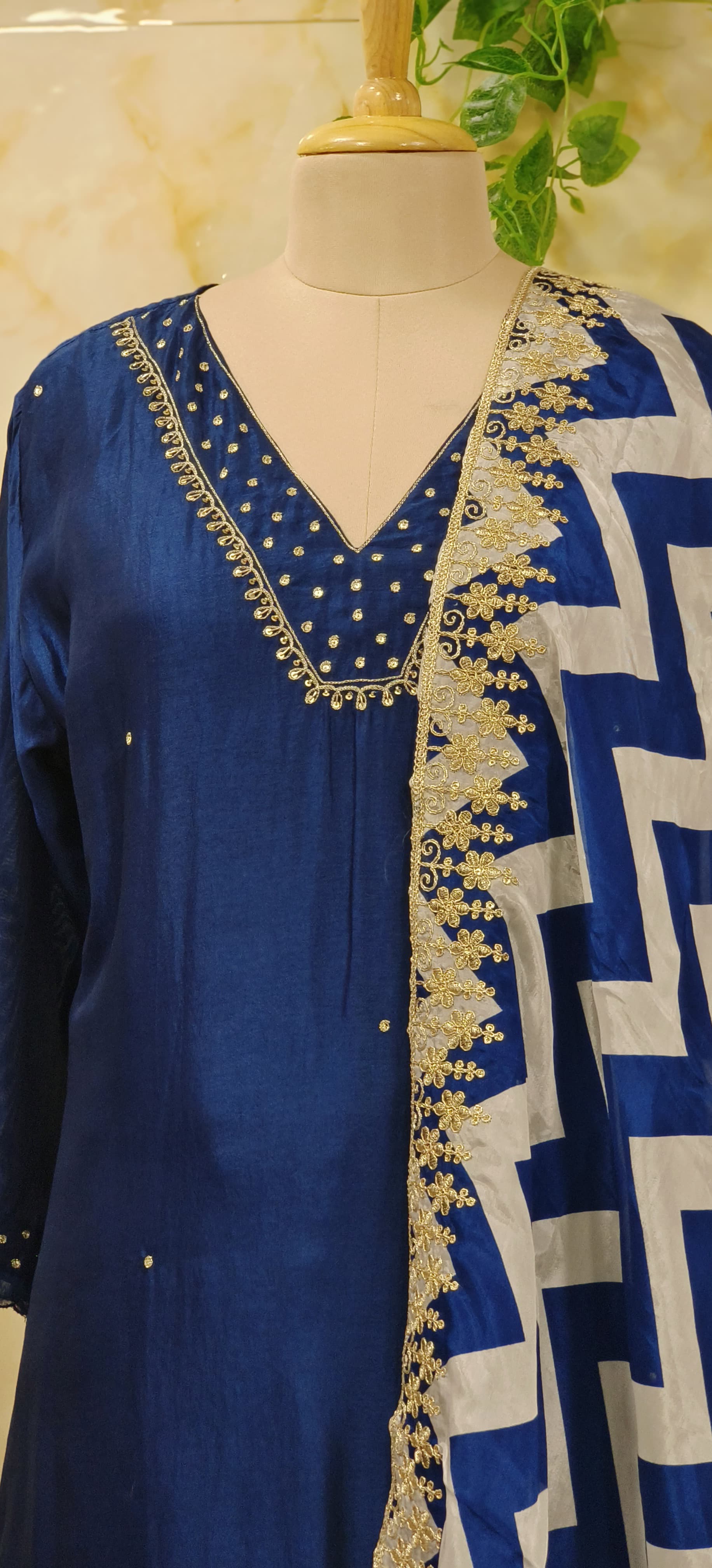 Lehriya Dupatta Silk V Neck embroidered Full Set-07049