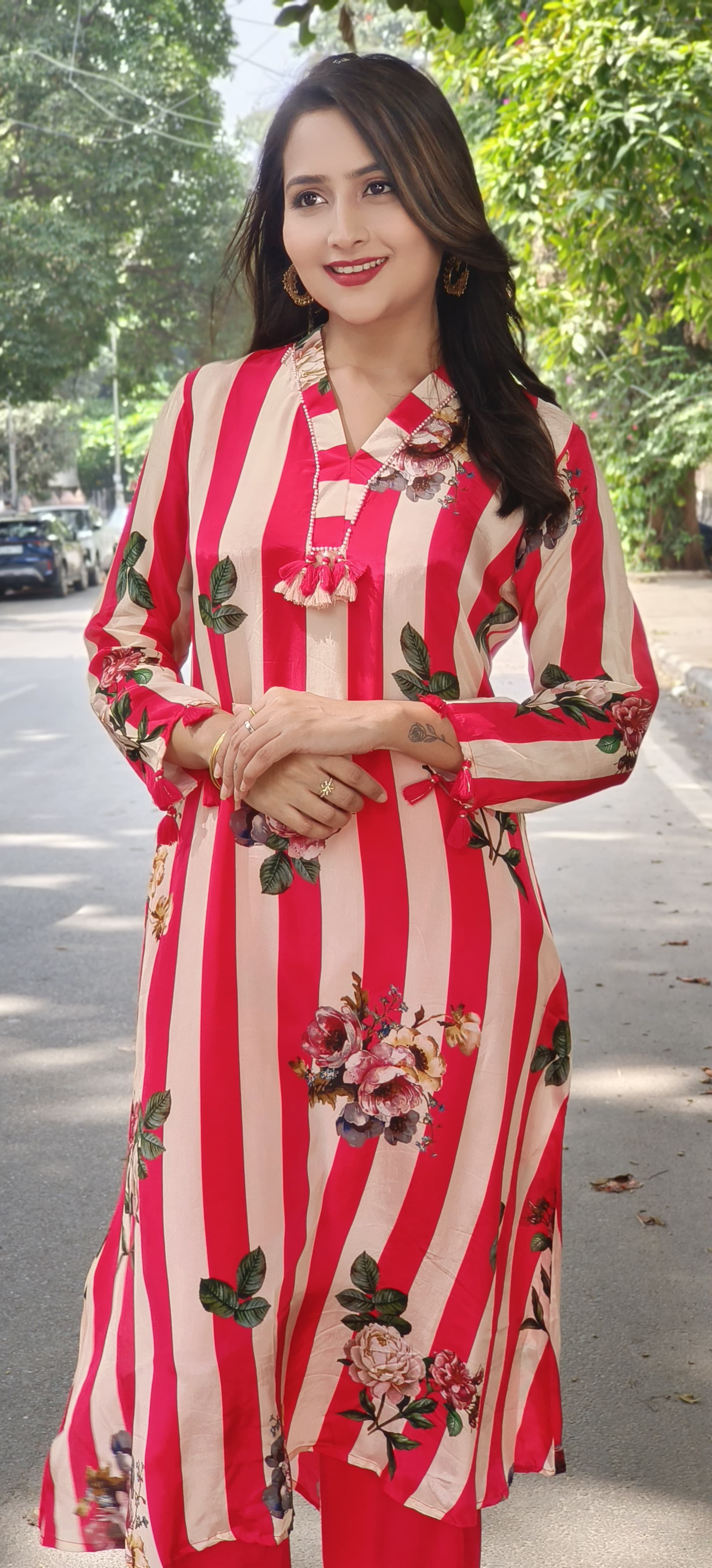 Pure Crape Red Stripe Floral Print Kurta with Pant-