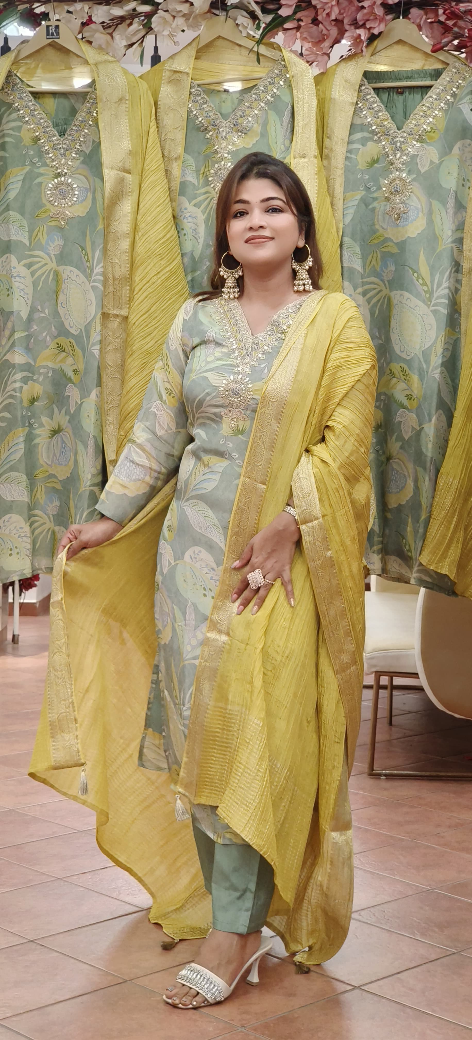 Shimmer Tissue Silk Embroidered V-Neck Printed Kurta And Pant With Organza Banarasi Dupatta