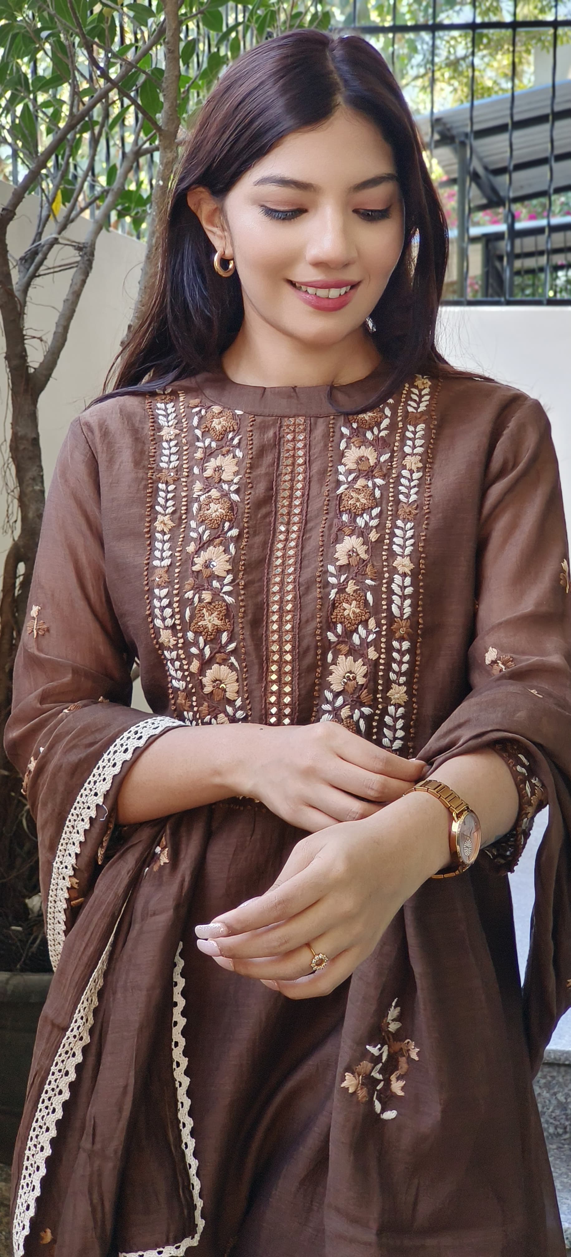 Thread Embroidered solid shade Pure Mal Chanderi Kurta with Pant And Dupatta-08841-42