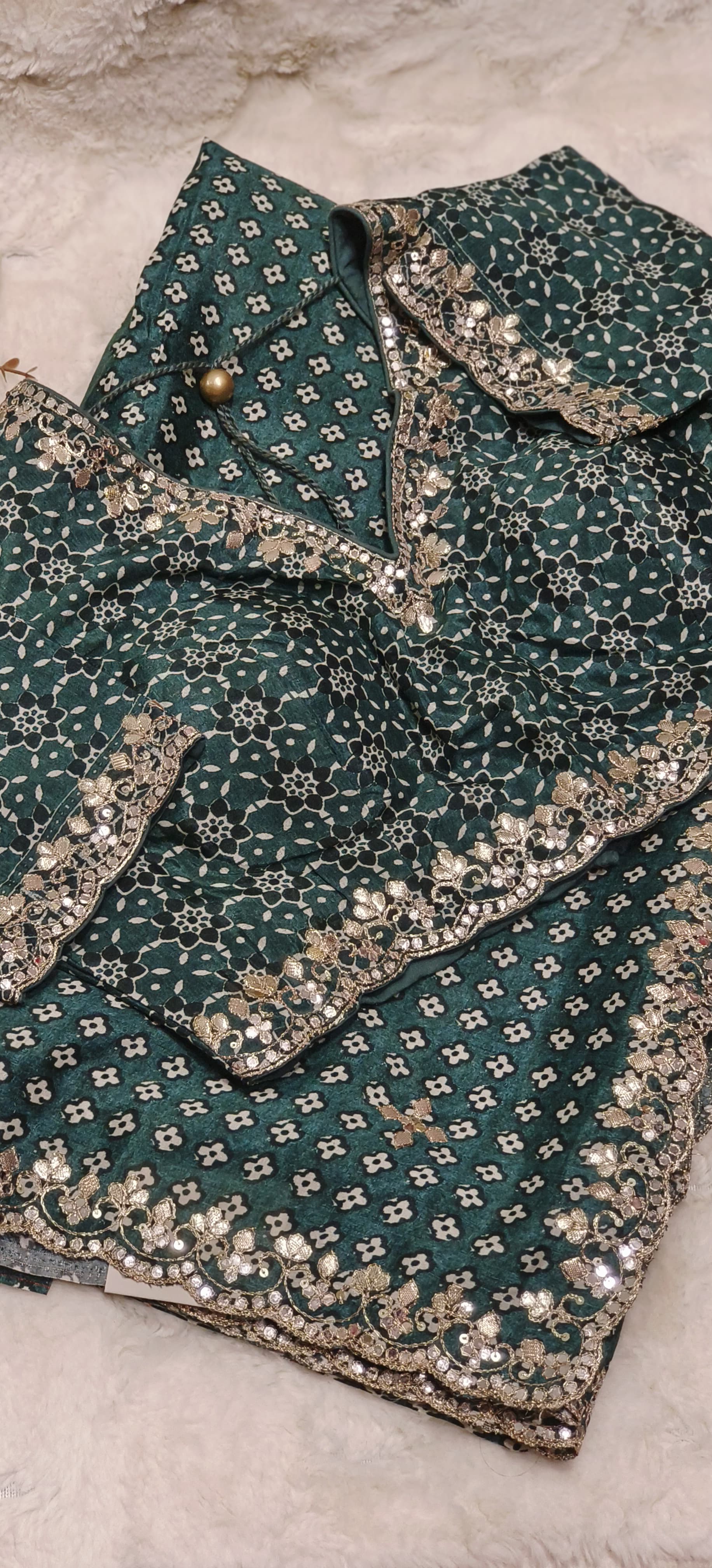 Printed Muslin Designer Gotta patti work Saree with Stiched Blouse