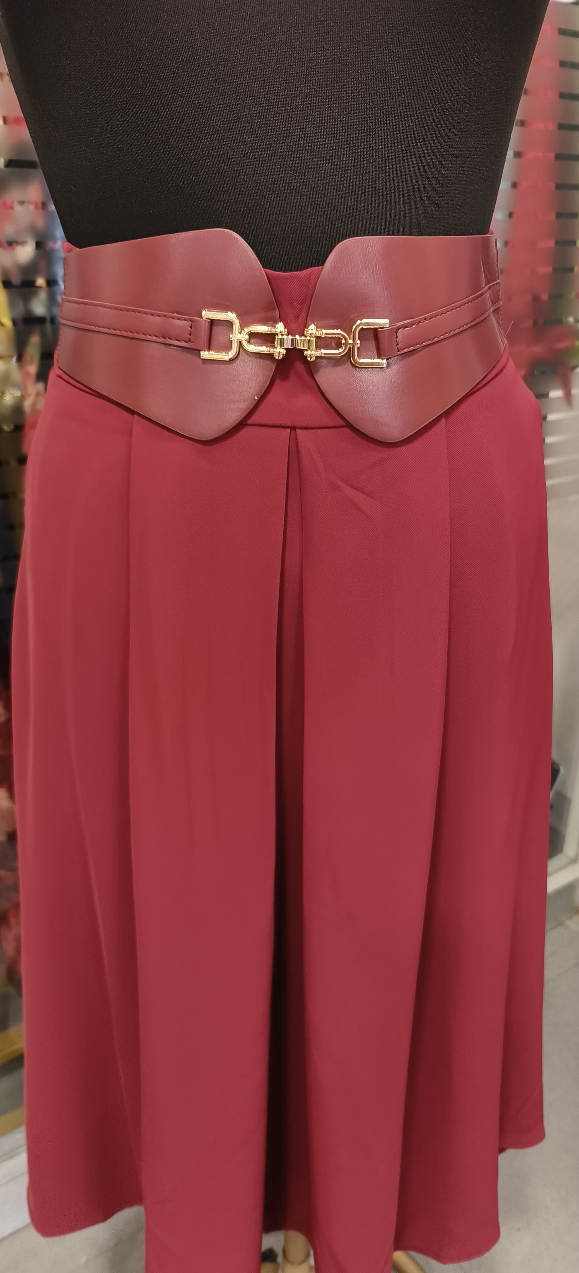 Stylish Imported Material Skirt With Show Belt