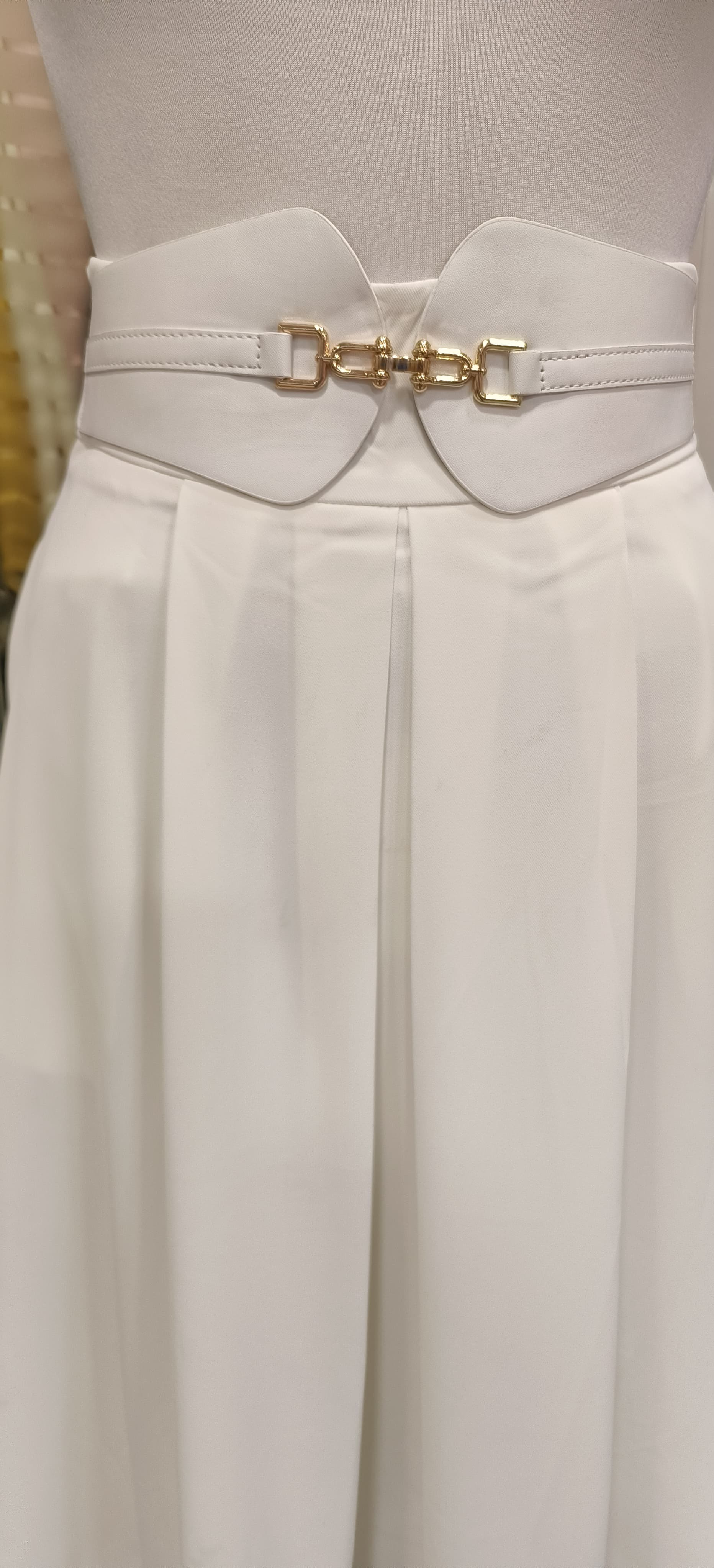 Stylish Imported Material Skirt With Show Belt