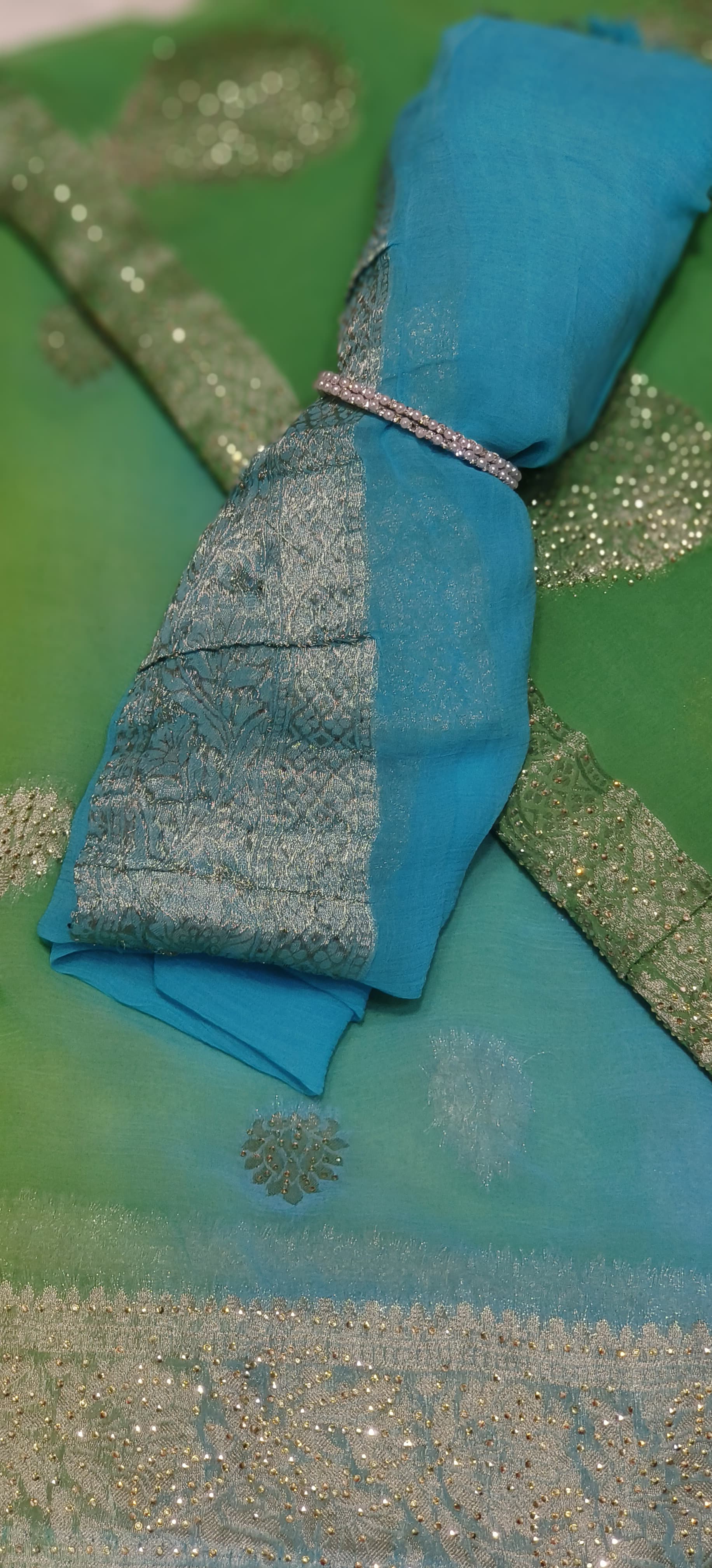 Dual Tone Chiffon Saree With Beautiful Banarasi Border & Stone Work (Unstitched Blouse)