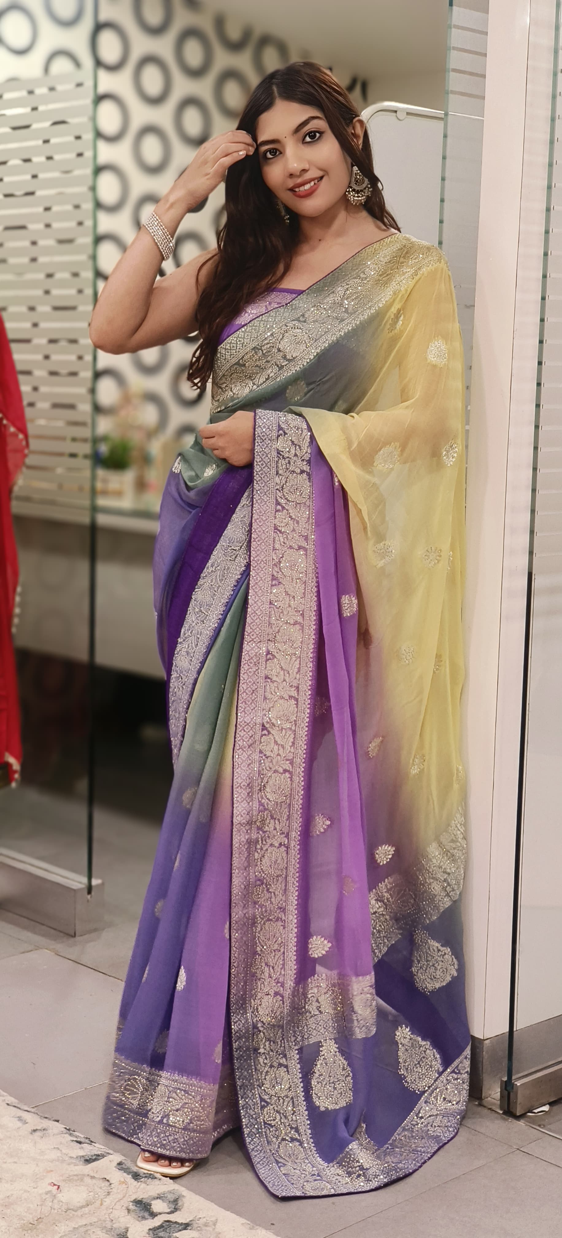 Dual Tone Chiffon Saree With Beautiful Banarasi Border & Stone Work (Unstitched Blouse)