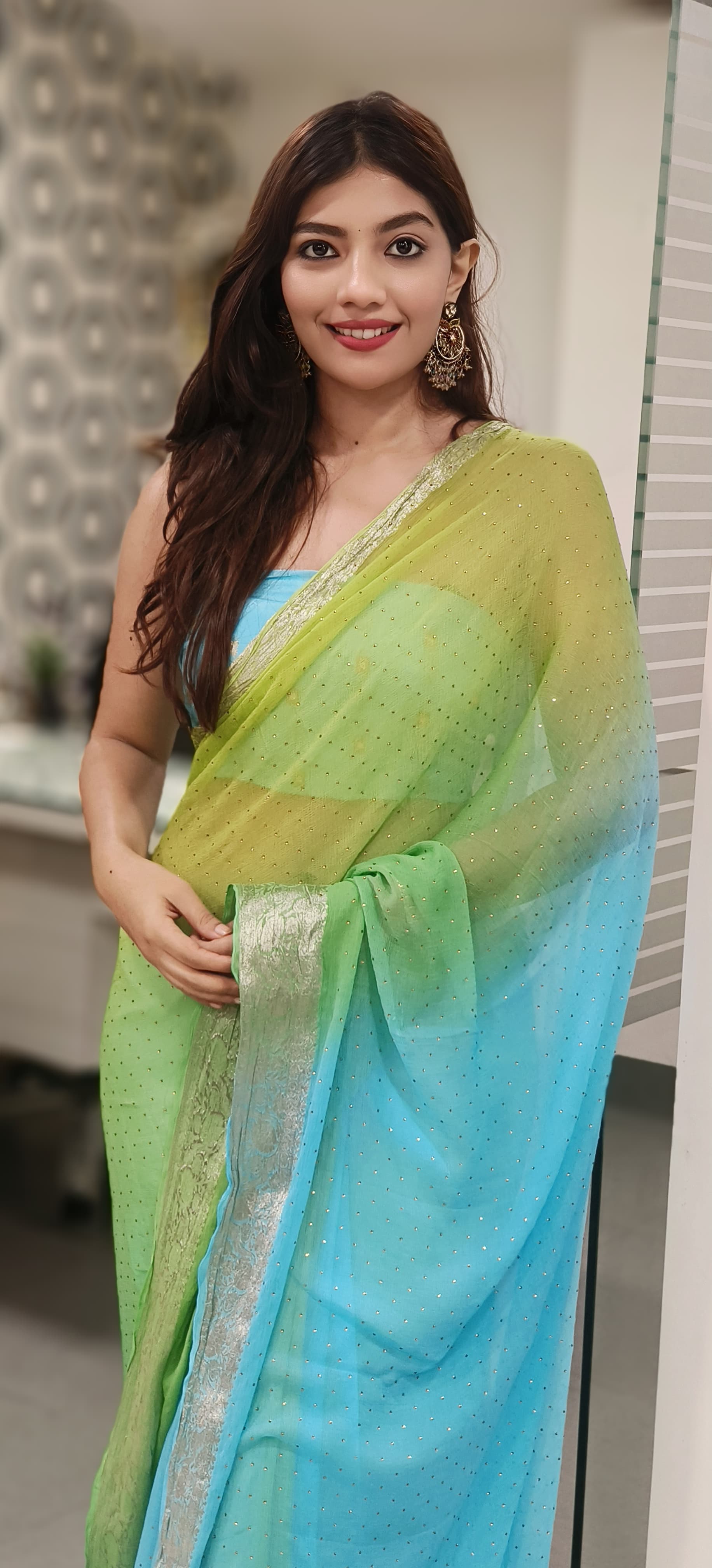 Dotted Stone Chinon Saree With Beautiful Border (Unstitched Blouse)