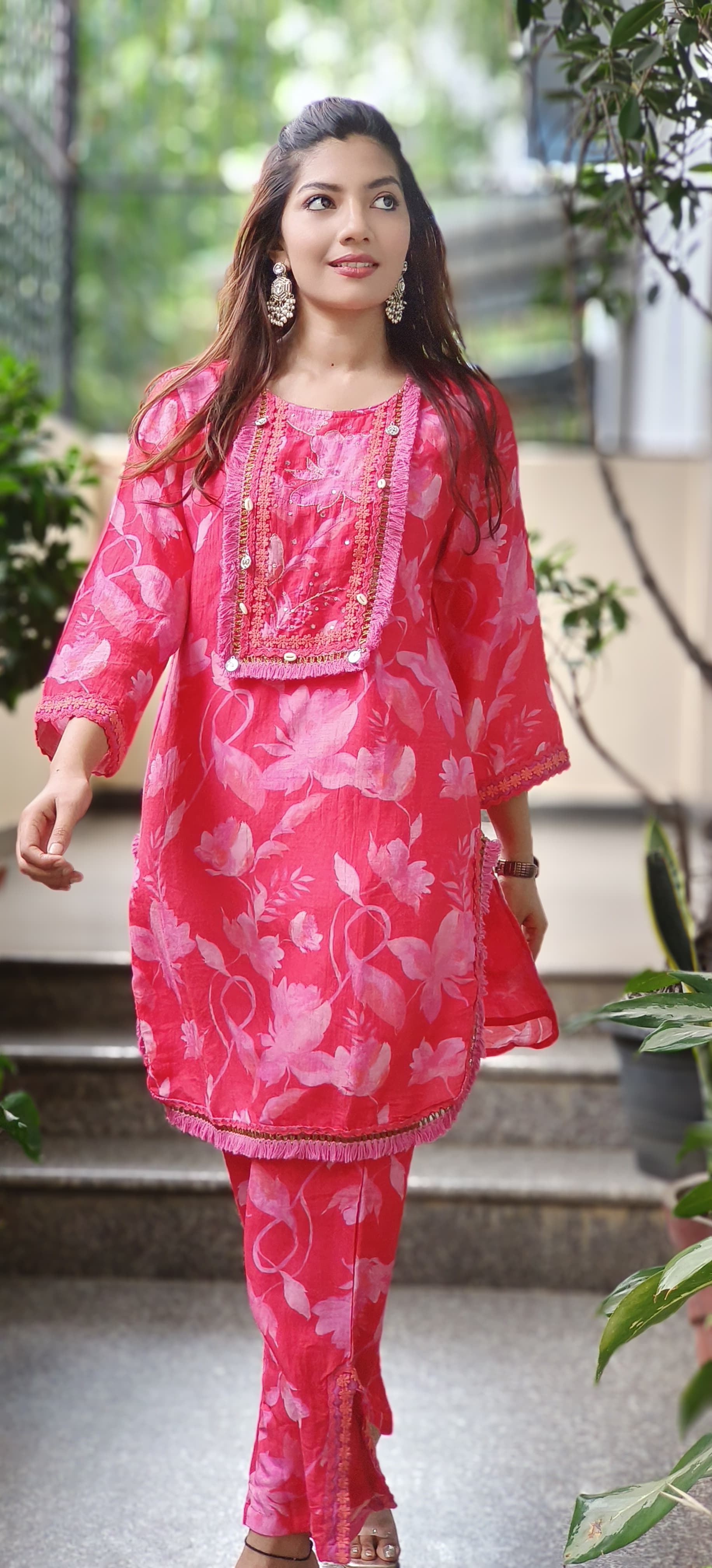 Crosia Lace Front Work Floral Printed Kurta Pant Set In Pure Linen Fabric With Lining- 10258