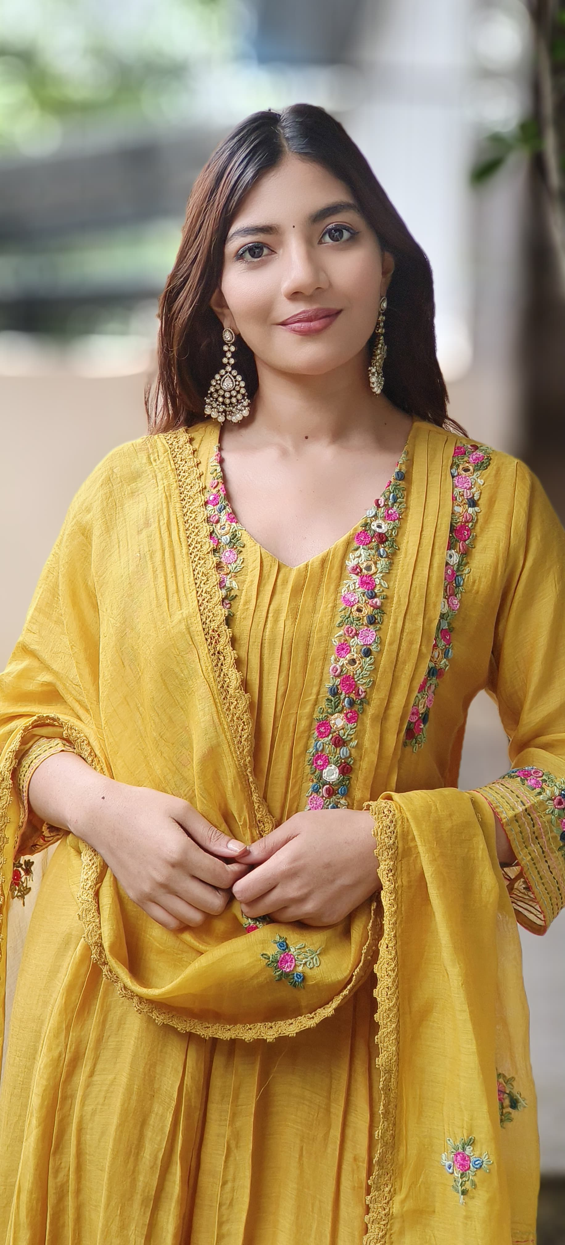 Floral Thread Hand Weaved A-Lined Full Suit Set With Dupatta In Mul Chanderi Fabric