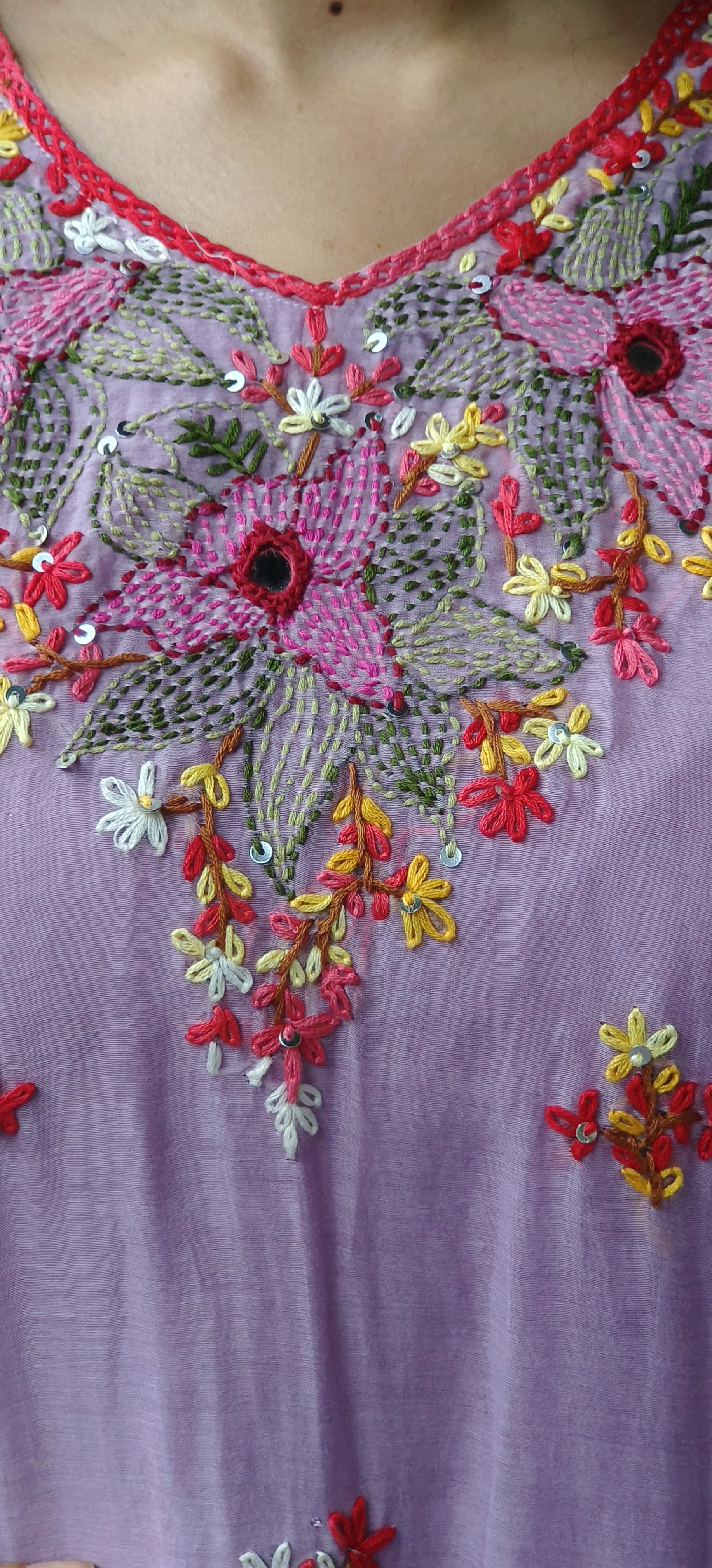 Light Shade Katha Stitch Thread Work Mul Chanderi Full Suit Set With Dupatta