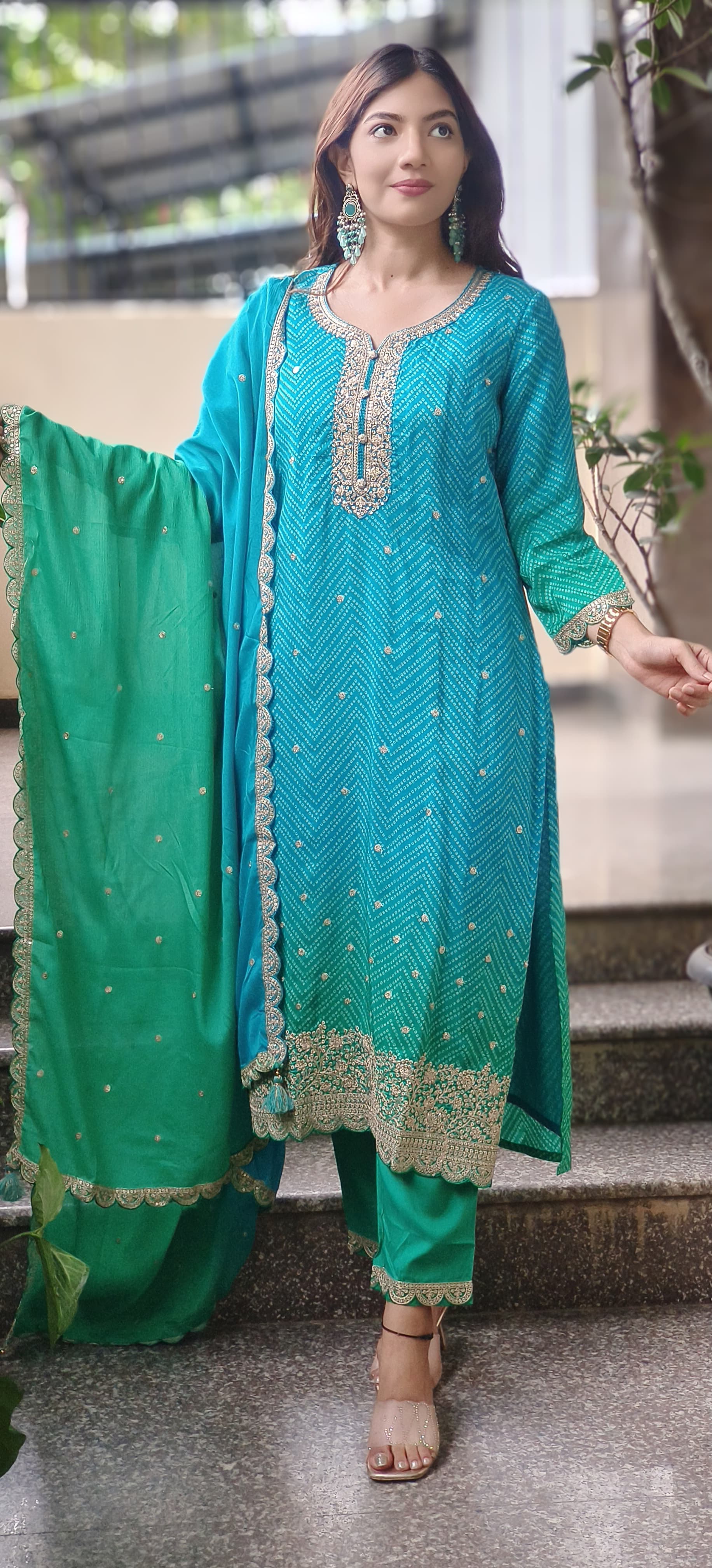 Shilpa Shetty Inspired Dual Color Blast Dola Silk Full Suit Set With Dupatta- 10525