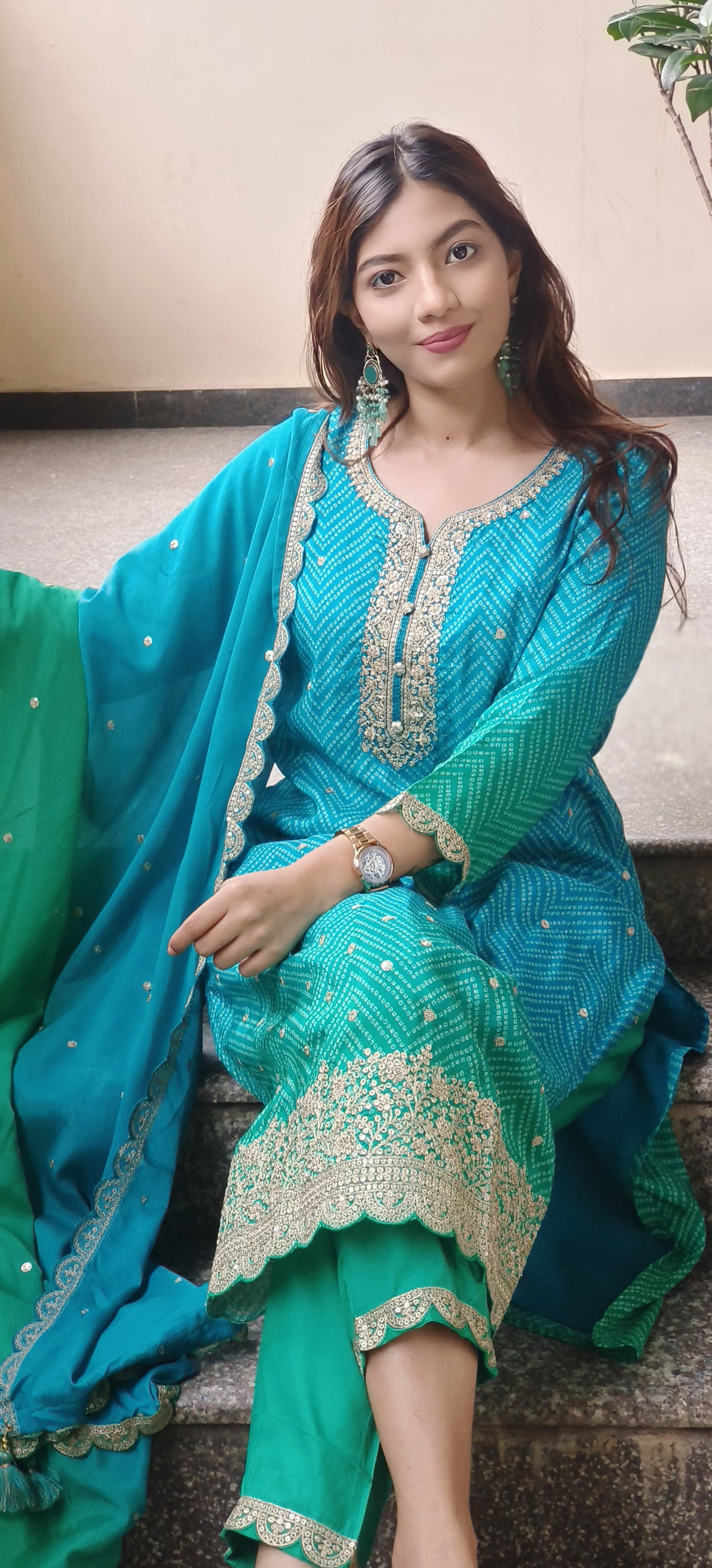 Shilpa Shetty Inspired Dual Color Blast Dola Silk Full Suit Set With Dupatta- 10525