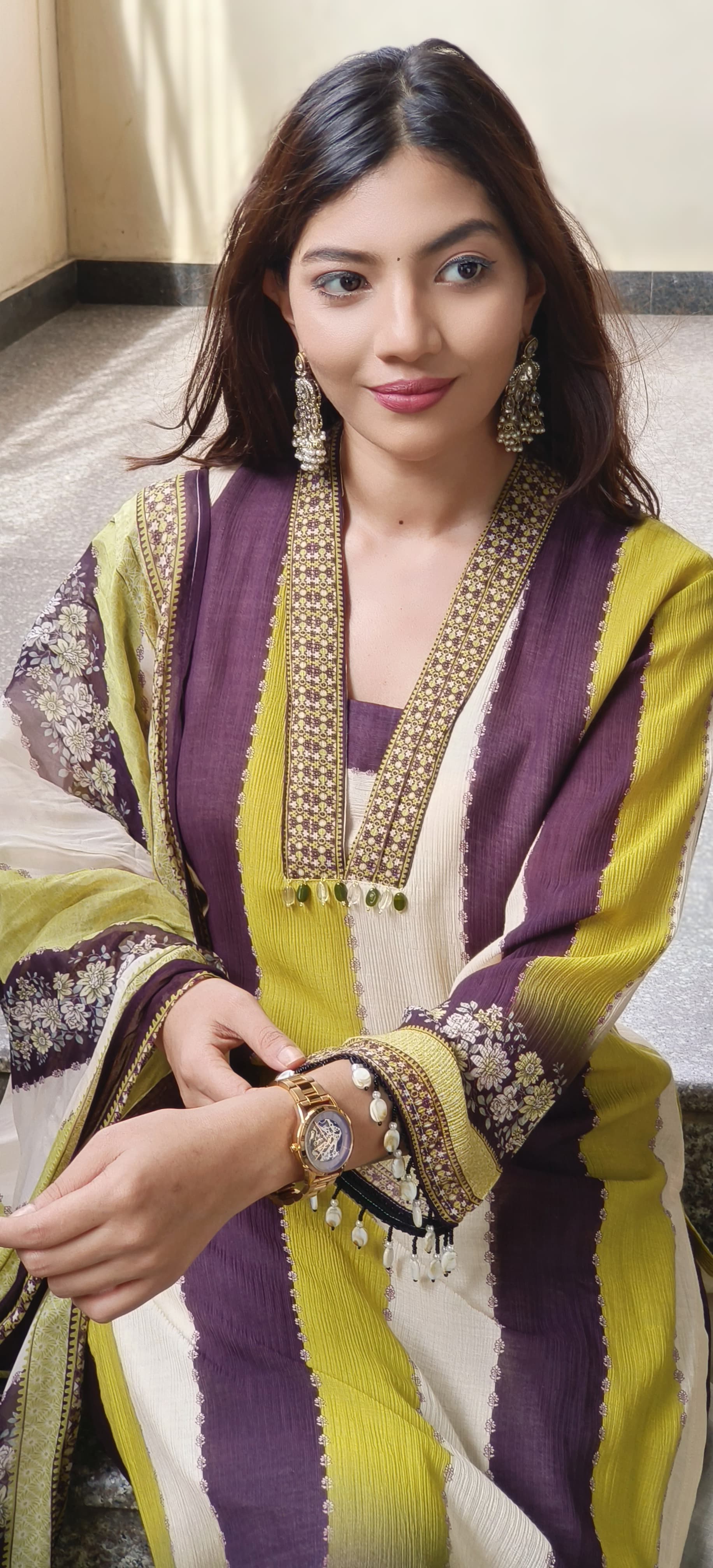 Tri Color Striped V-Neck Mul Cotton Full Suit Set With Organza Dupatta- 10532