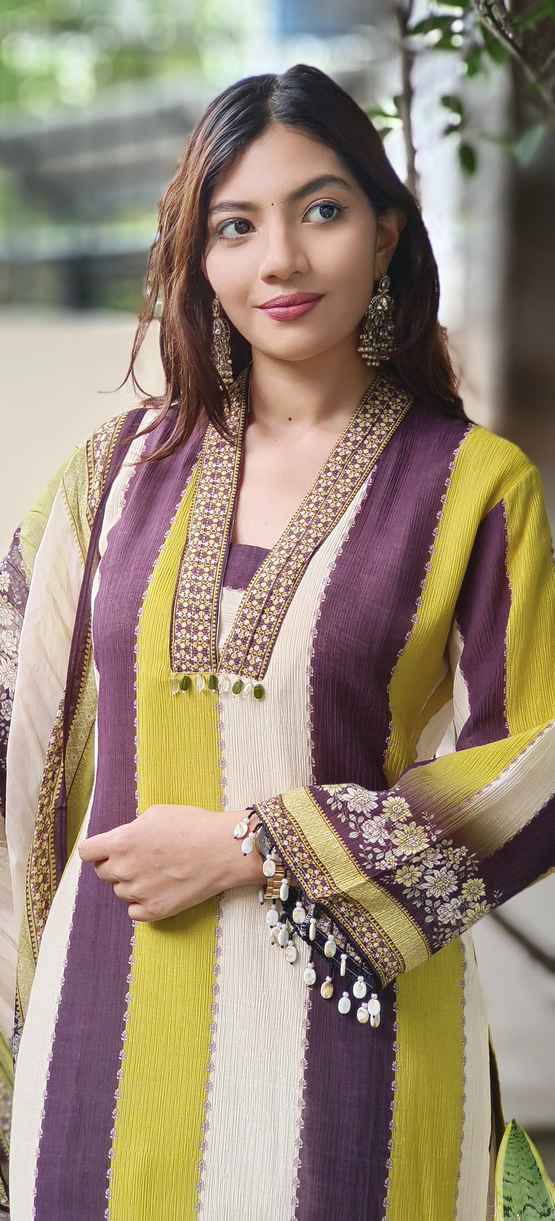 Tri Color Striped V-Neck Mul Cotton Full Suit Set With Organza Dupatta- 10532