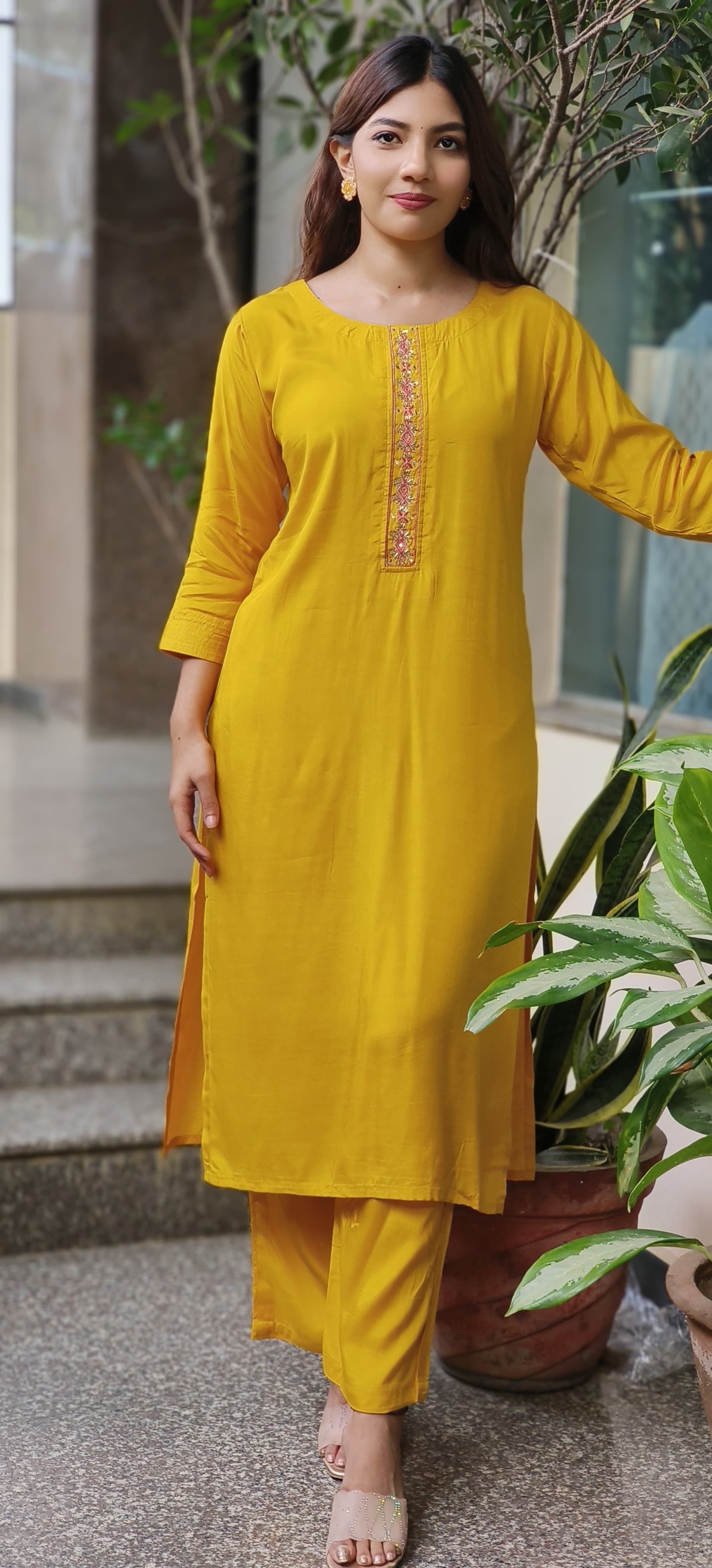 Minimal Embroidery Solid Straight Kurta Pant Set In Muslin Fabric(Lean Fit)