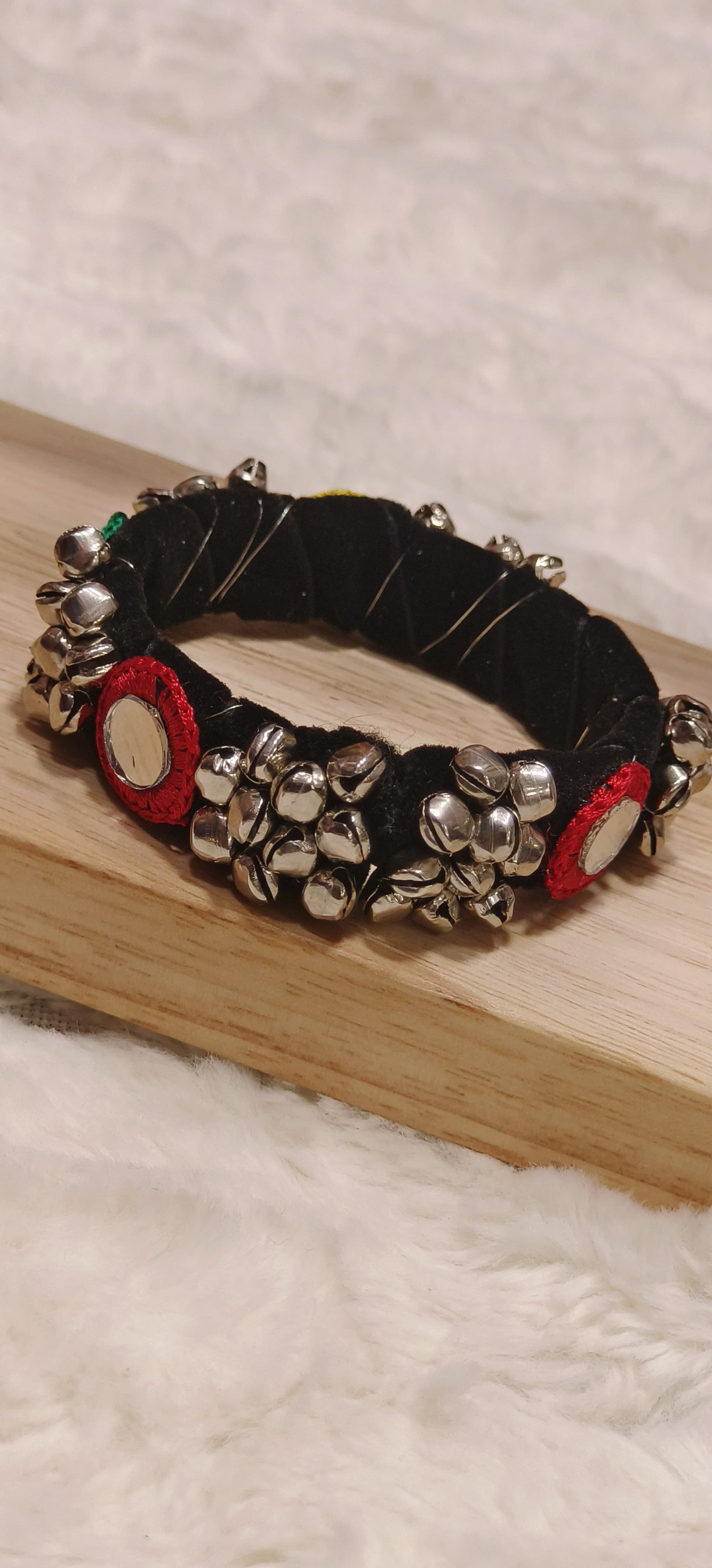Mirrorlit Ghungroo Majestic Bangle