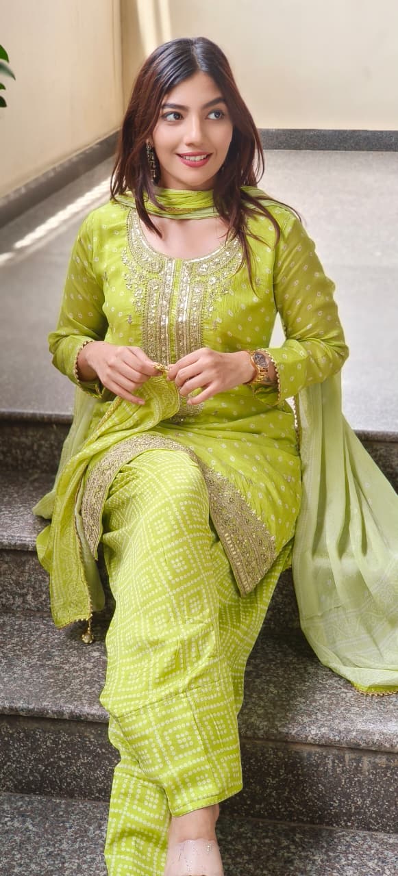 Zardosi Front Work Bandhej Full Suit Set With Farsi Bottom