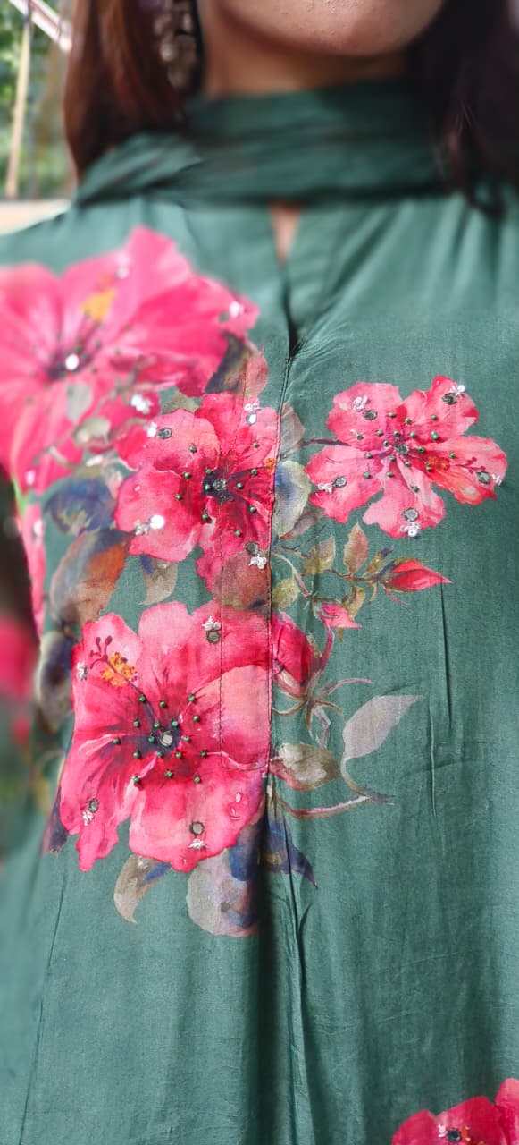 Green Elegance Flower Bloom Prints A-Line Full Suit Set With Dupatta In Crepe Fabric- 10673