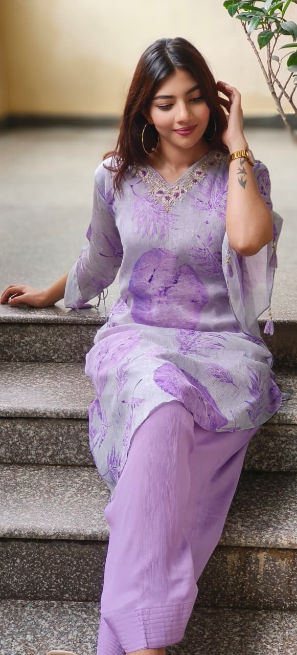 Minimal Neck Handwork Printed Chinon Co-Ord Set With Farsi Bottom & Inner