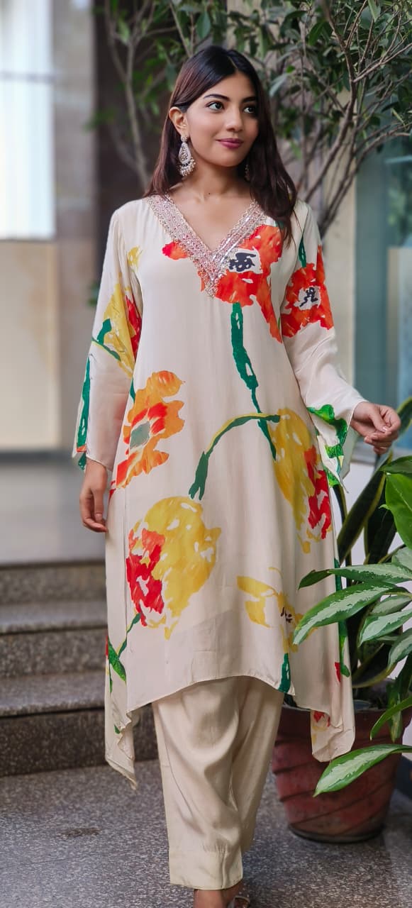 Floral Digital V-Neck Crepe Co-Ord Set