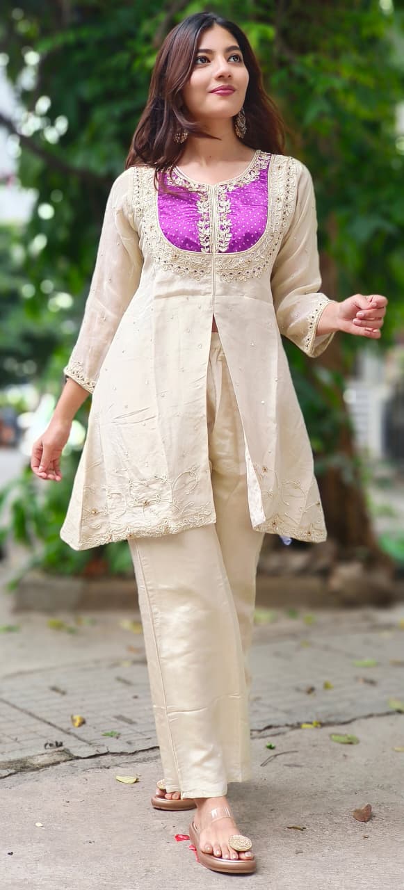 Beautiful Front Yoke Front Slit Tissue Fabric Kurta Pant Set