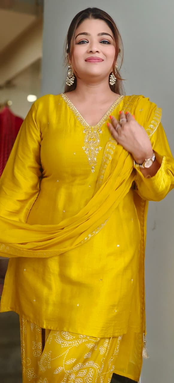 Simple Mustard V-Neck Full Suit Set With Dupatta & Farsi Bottom In Gajji Silk Fabric- 11235