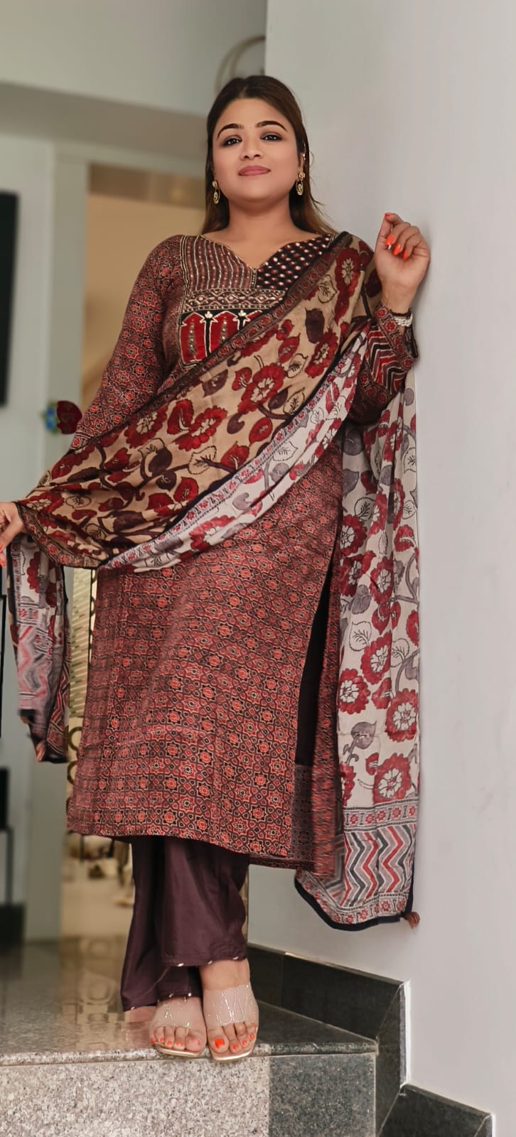 Kalamkari Neck Work Printed Full Suit Set With Lining Dupatta In Crepe Fabric- 11303