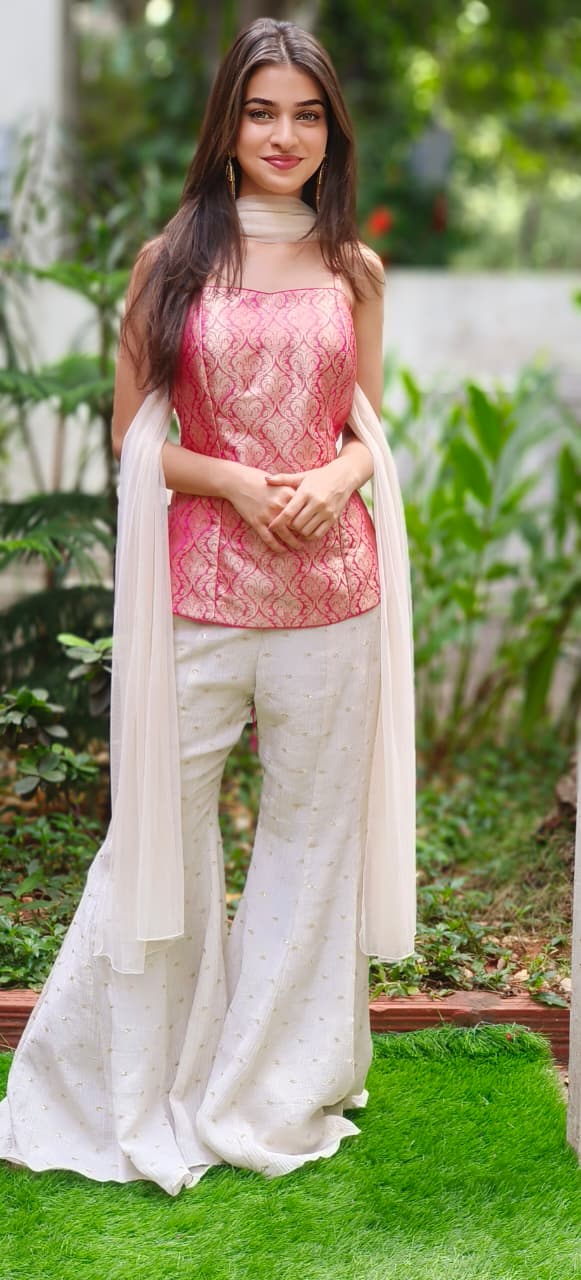 Indo-Western Wear Banarasi Touch Brocade Kurta With Flarred Palazzo In Crush Tissue 11143 (DISPATCHING AFTER 25 DAYS ON ORDERS EXCEPT FOR 38 SIZE)