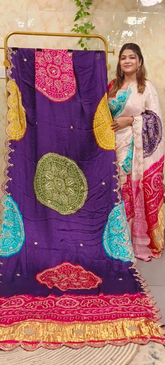 Dancing Figure & Elephant Bandhej Print Multicolor Vibrant Saree With Unstitch Blouse