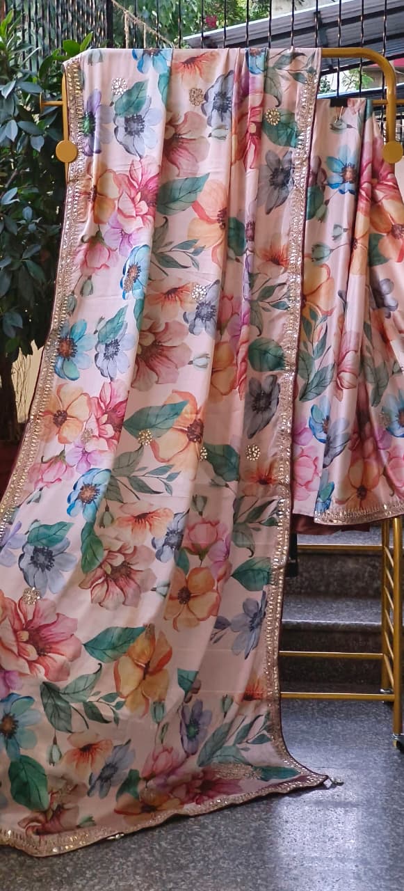Very Uniquely Worked Digital Floral Prints Saree With Unstitched Blouse