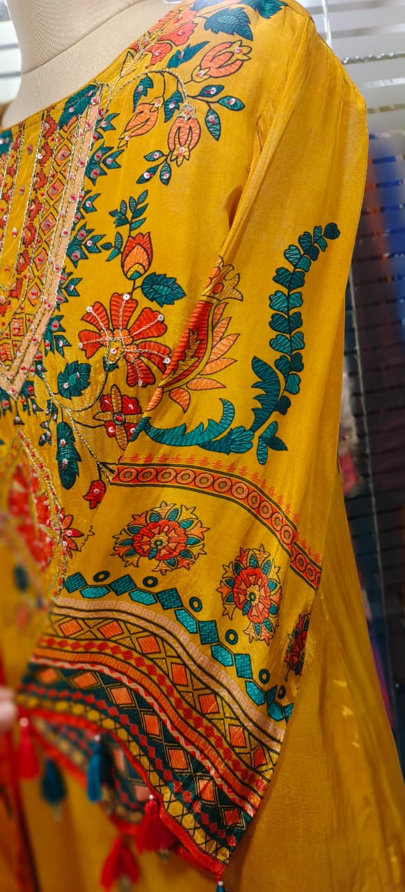 Placement Digital Floral Print With Foil Wok Full Suit Set With Dupatta In Crepe Fabric