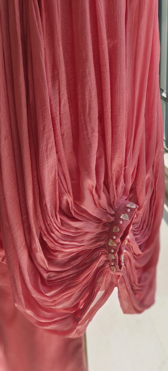 Stylish Chinon Baloon Sleeves  With Silk Fabric Cords