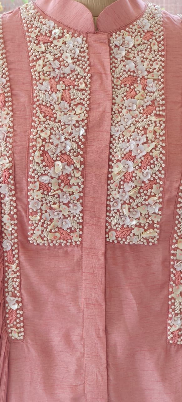 Stylish Chinon Baloon Sleeves  With Silk Fabric Cords