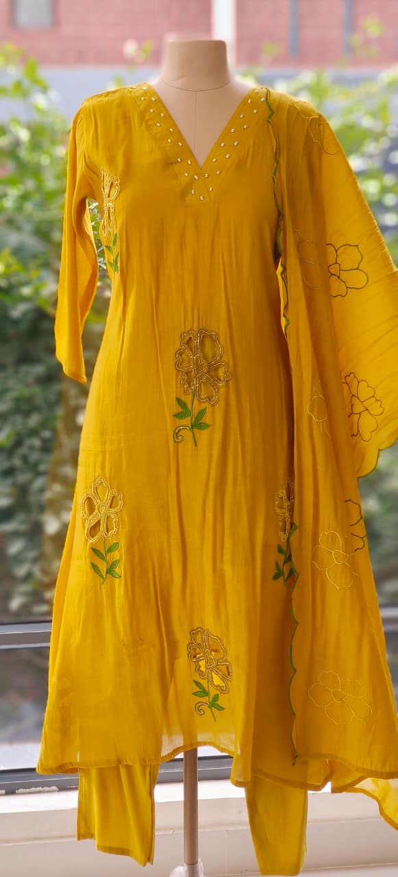 Surat Mul Chanderi Beautiful Cut Work V Neck Kurta with Bottom and Dupatta-12306,12305