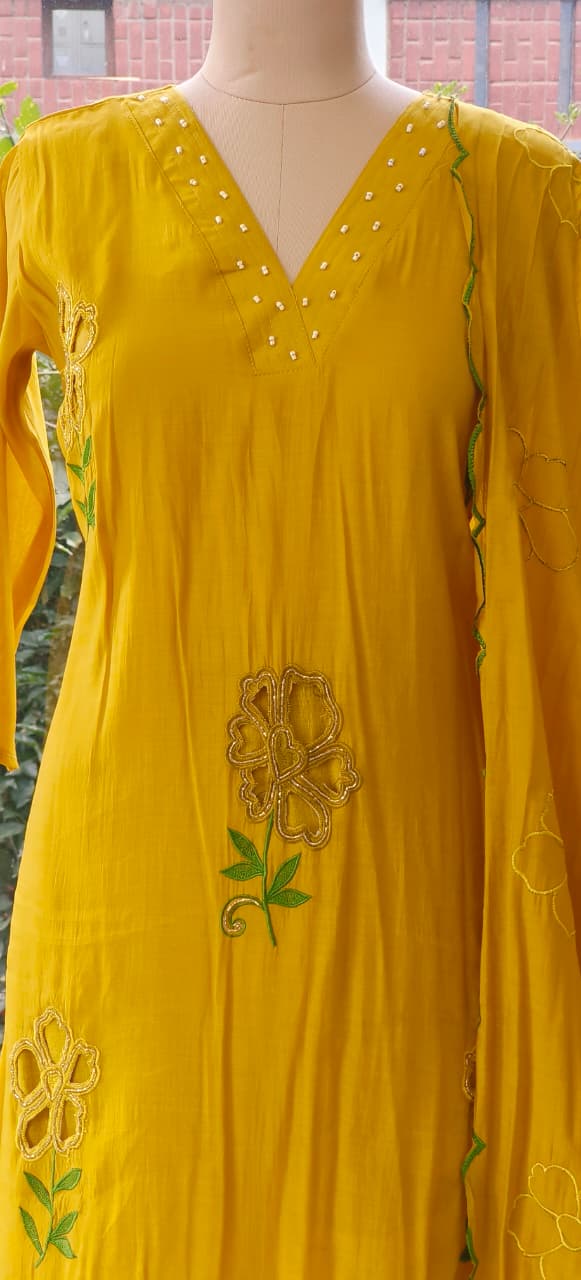 Surat Mul Chanderi Beautiful Cut Work V Neck Kurta with Bottom and Dupatta-12306,12305