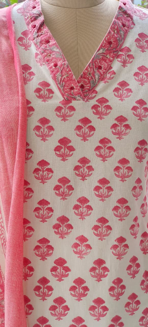 V Neck Handloom Cotton Kurta with 3/4th Sleeves, Matching Pants & Soft Cotton Ikkat Dupatta-12286