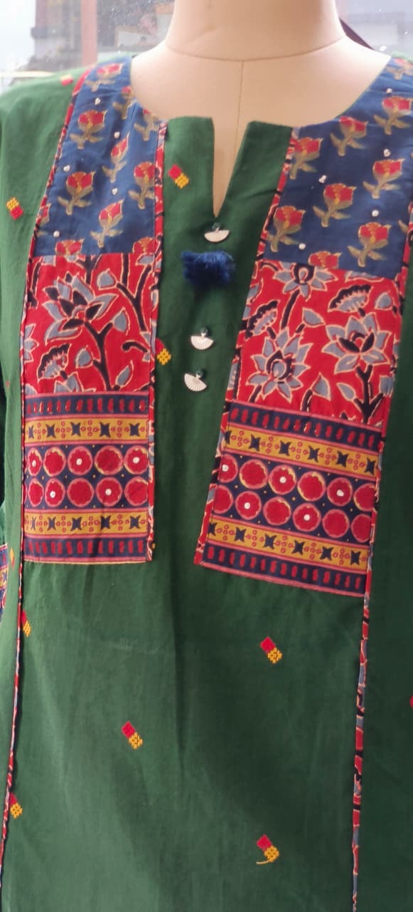 Bottel Green Thread Embroidered Neck Pure Cotton Printed Only Kurti-12278