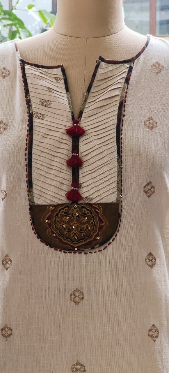 Weaving Tassel On Neck Flex  Cotton Printed Only Kurti-12279