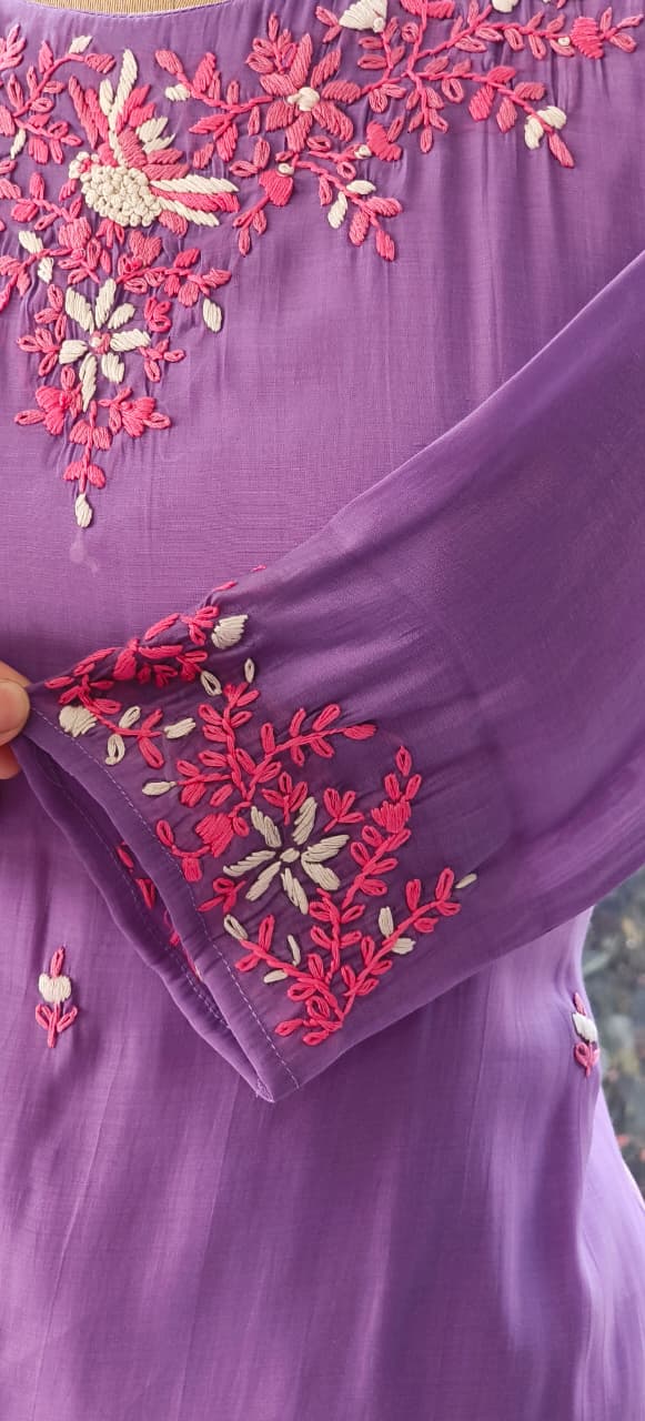 Surat Mul Chanderi Floral Embroidered Kurta Pant And Dupatta-12259,12260,12261
