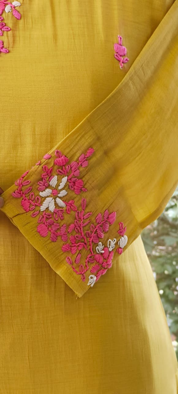 Surat Mul Chanderi Floral Embroidered Kurta Pant And Dupatta-12259,12260,12261