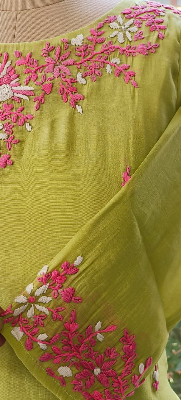 Surat Mul Chanderi Floral Embroidered Kurta Pant And Dupatta-12259,12260,12261