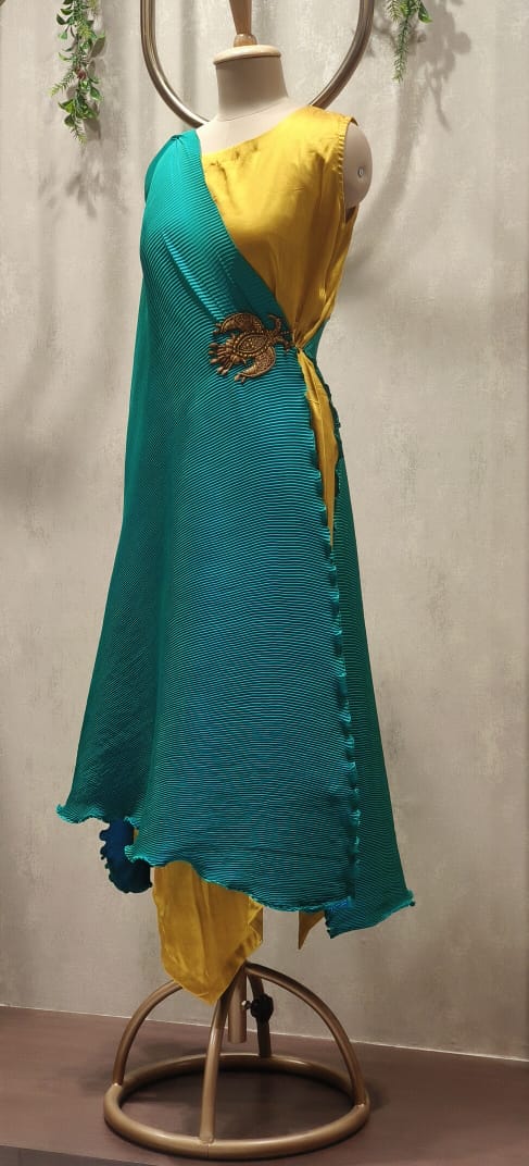 Dual Toned Crinkled Outer Look Attached Layered Gown In Gajji Silk Fabric (Attached Sleeves Inside)- 12426