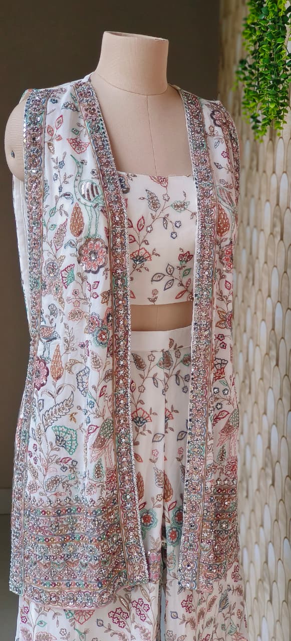 Elegant Emerald Green Designer Ensemble Featuring Heavy Embroidered Jacket and Matching Flared Palazzo