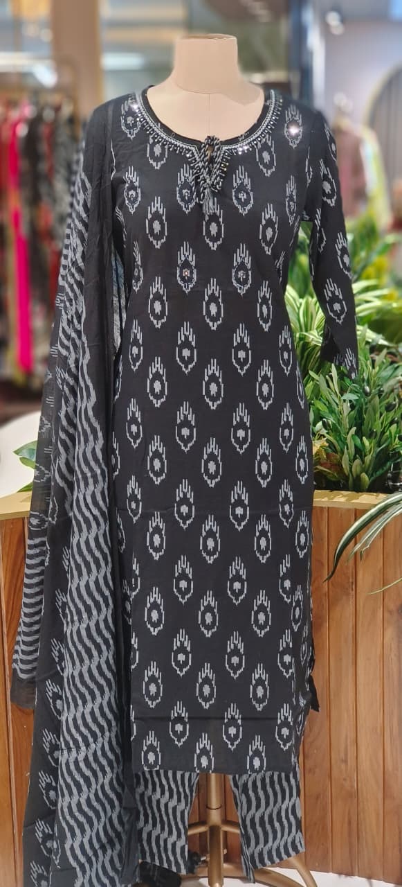 Breathable Cotton Ikat Print Straight Kurta Set with Matching Bottoms & Dupatta