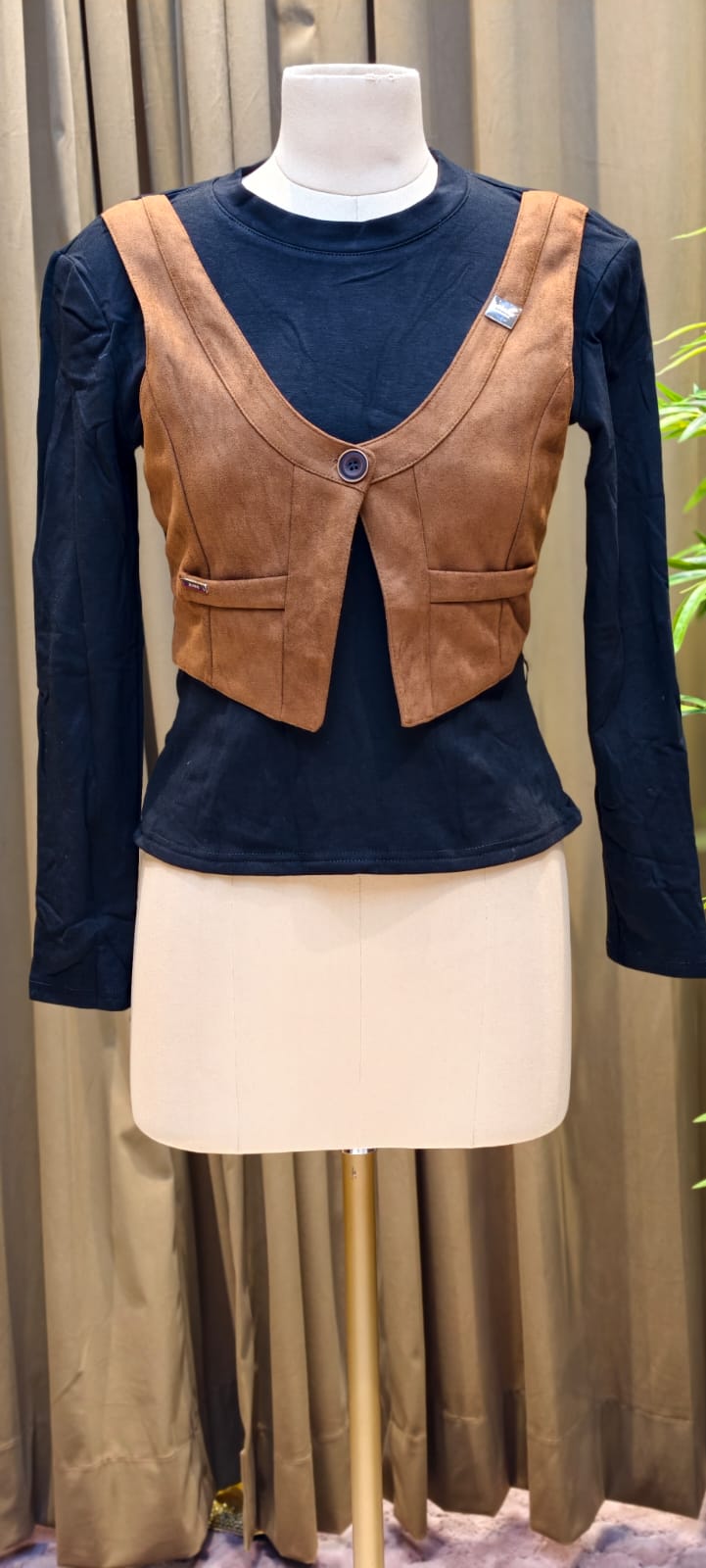 Jacket Look Plain Black Stretchable Casual Top