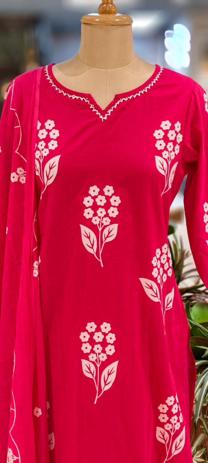 Floral Placed Minimal Neck Line Cotton Full Suit Set With Dupatta-12988