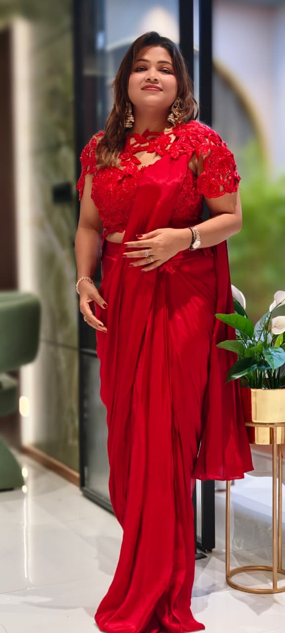 Luxurious Cut-Dana Embellished Leafy Cut-Work Blouse With Drape Saree- 13038