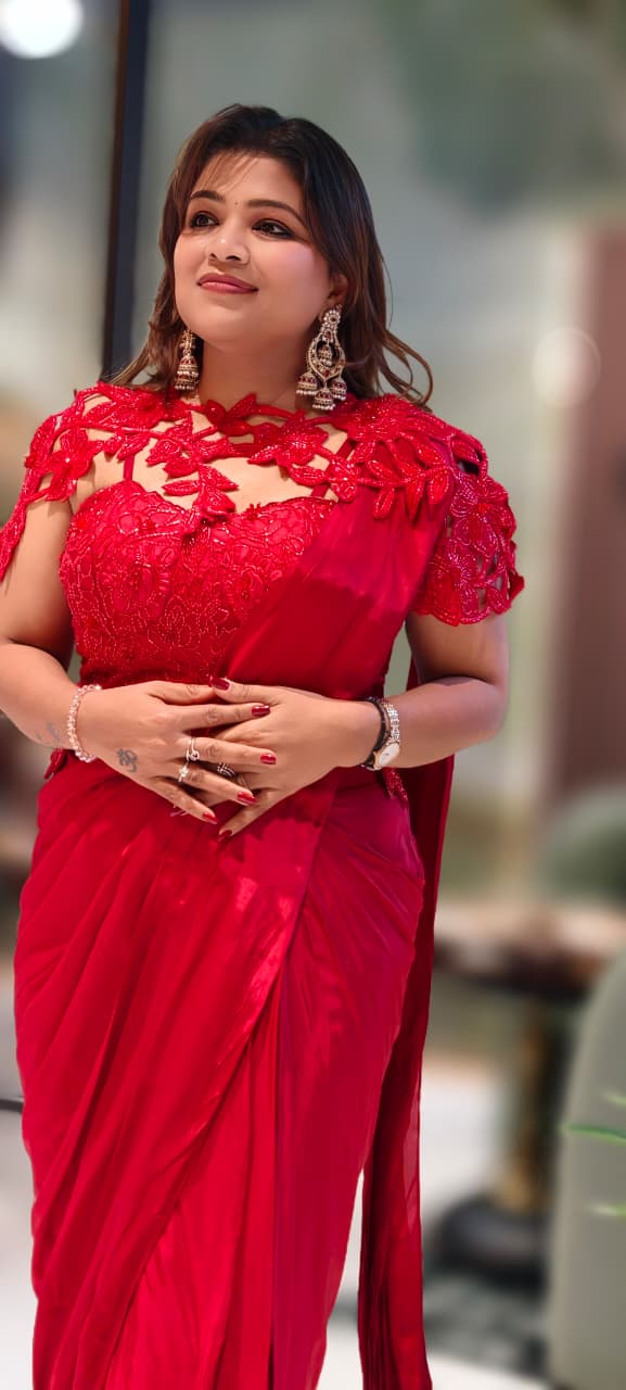 Luxurious Cut-Dana Embellished Leafy Cut-Work Blouse With Drape Saree- 13038