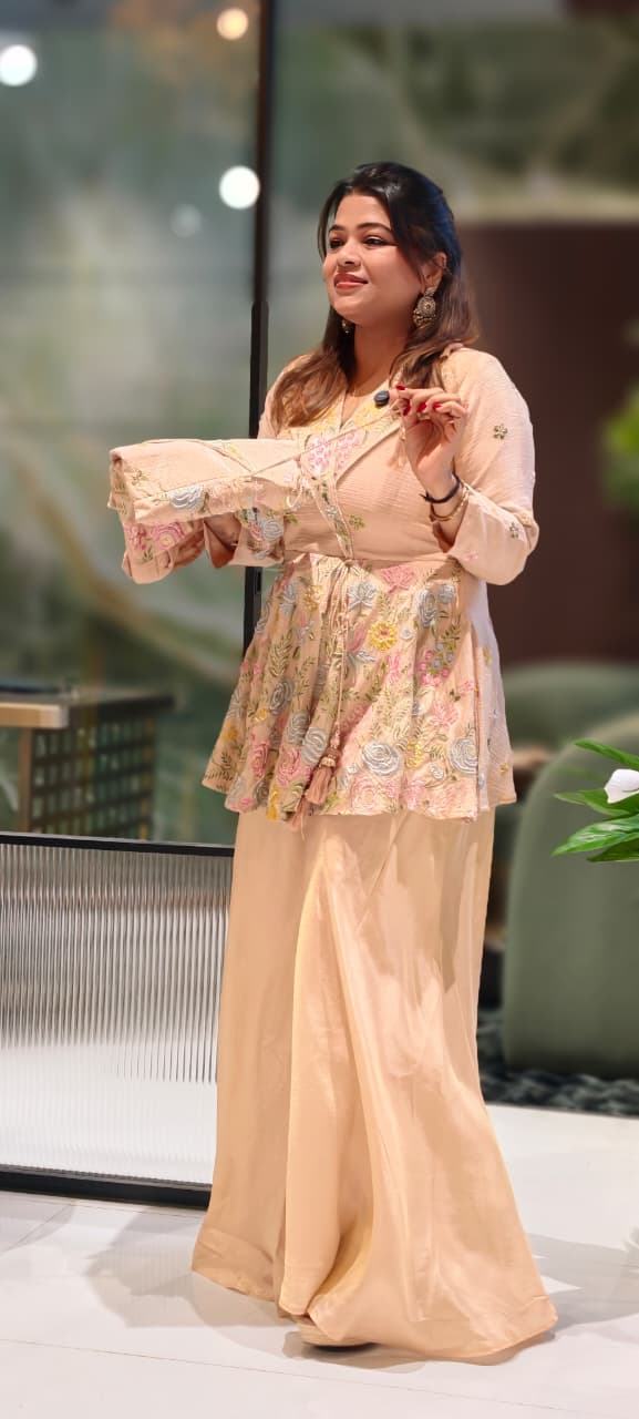 Very Elegant Floral Embroidery Collared Peplum Kurta With Taperred Palazzo Bottom- 13070